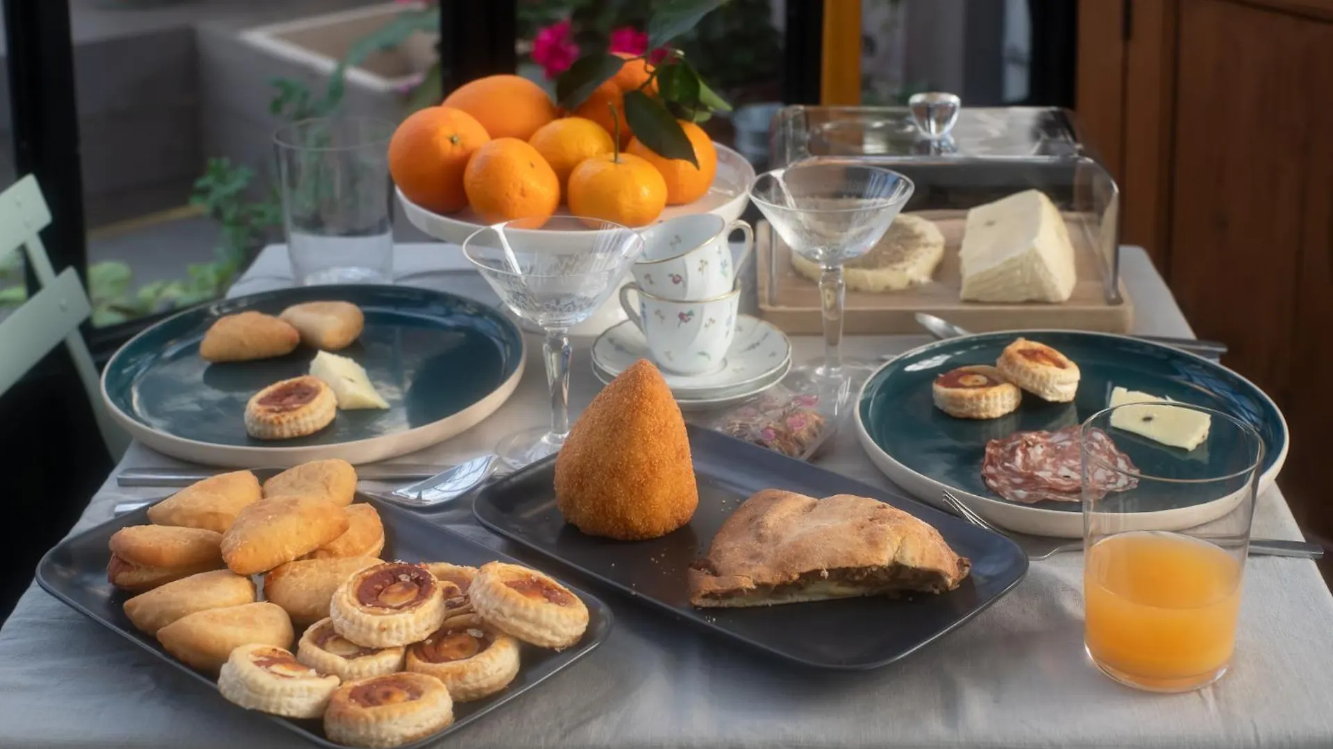 Fra Le Righe Bed & Breakfast Catania